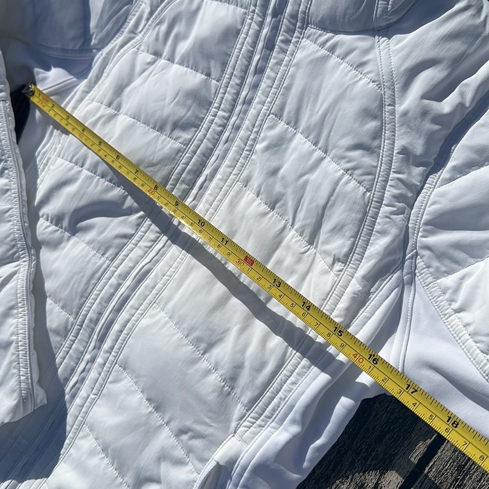 Lululemon Another Mile Jacket White size 6 NWT $228 - Picture 4 of 8